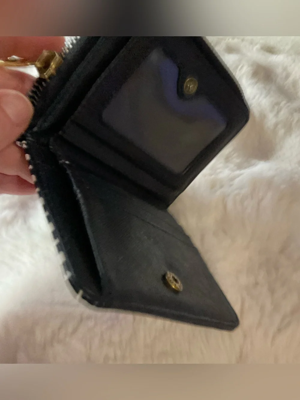 Fossil Logan zip-around bifold wallet, black & white dotted lines, gold hardware